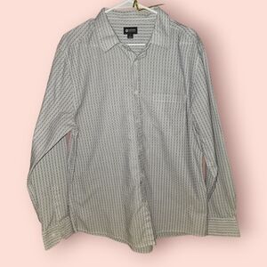 Haggar Men's Light Gray Button-up Shirt